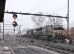 NS 4257 leads detour train X-801